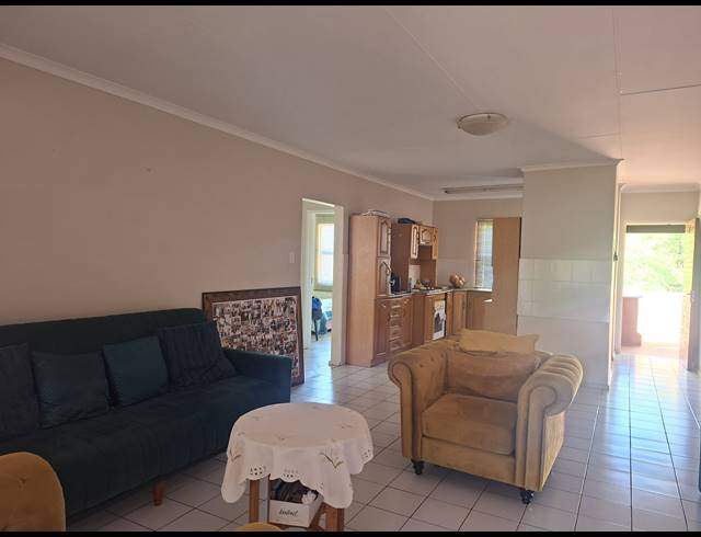 2 BEDROOM APARTMENT FOR SALE IN SAFARI GARDENS